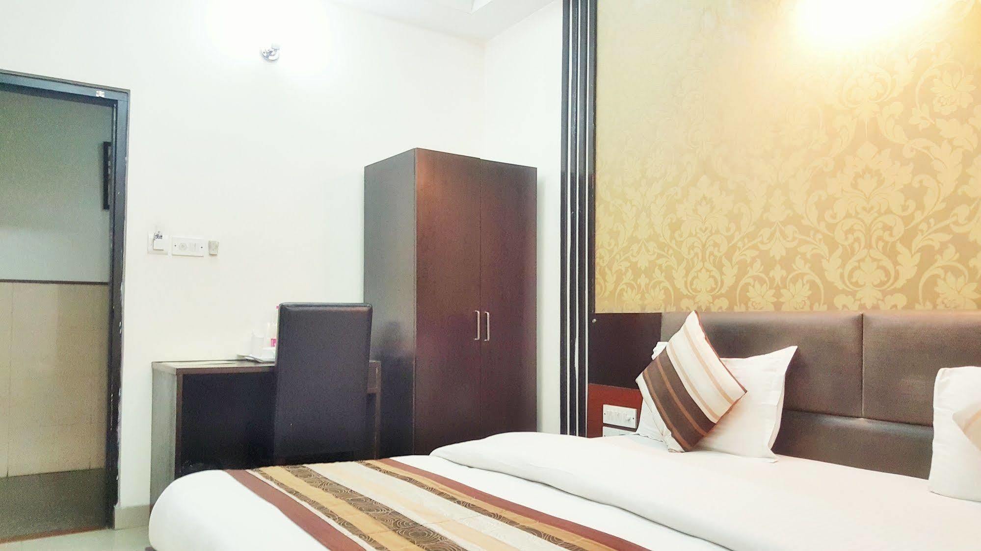 Hotel Delhi Aerocity, Nh 48 Nueva Delhi Exterior foto